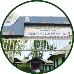 Entrance to the Escola Estadual Indígena Ixubãy Rabuĩ Puyanawa