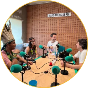 Entrevista amb representants indígenes a Ràdio Molins de Rei